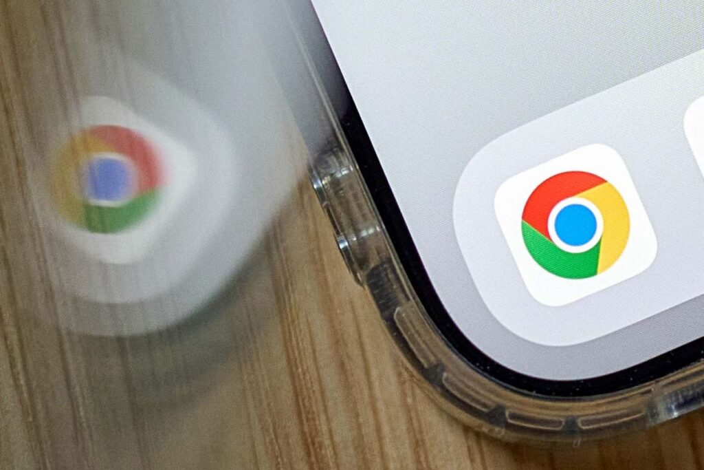 Google Chrome Worth ‘Upwards of  Billion,’ Browser Rival Says
